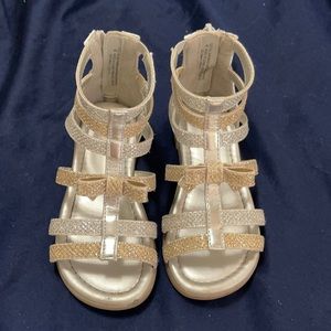 Toddler sandals size 8